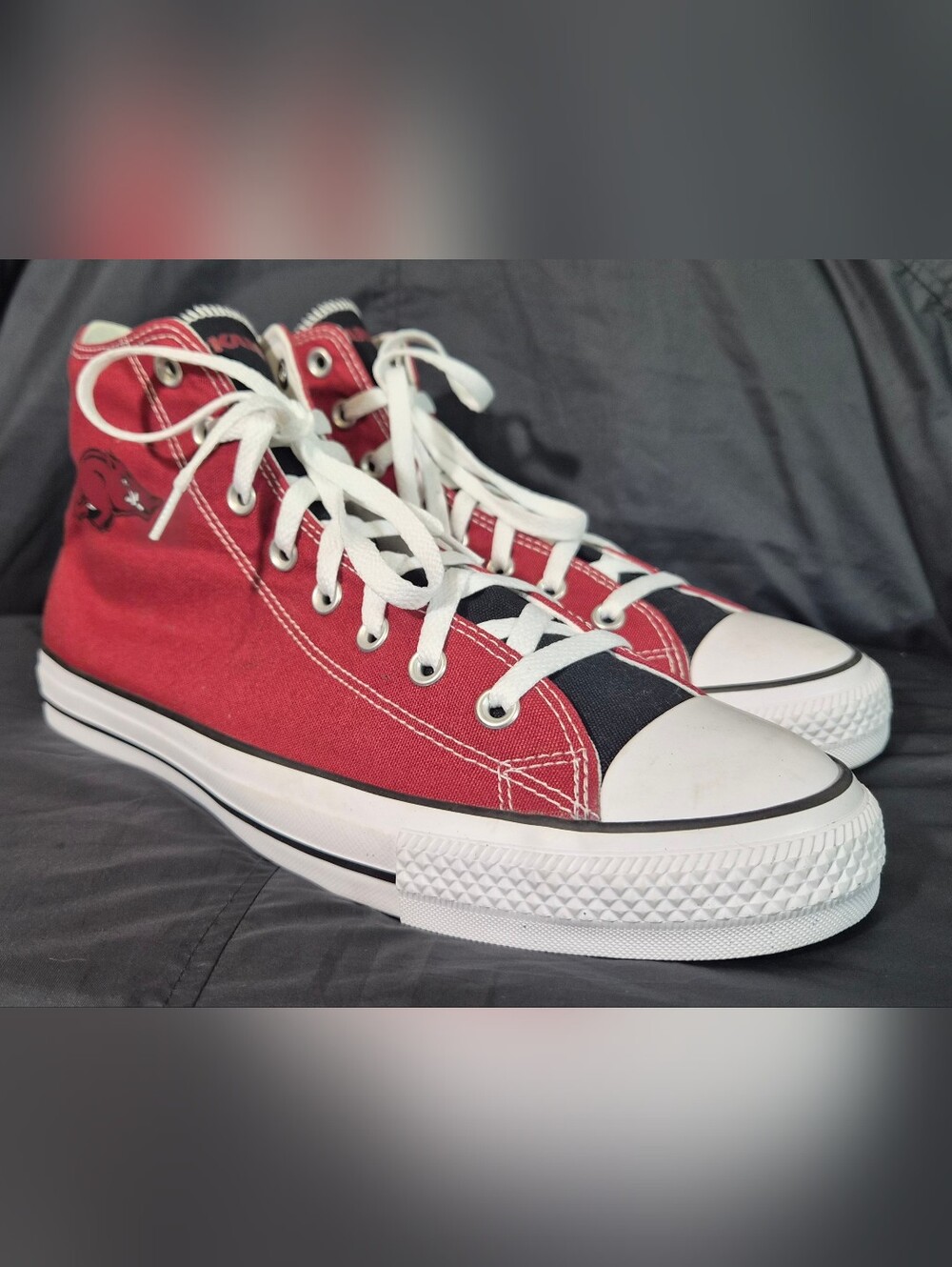 Men's Converse Chuck Taylor All Star Mid "Arkansas Razorbacks" Edition Sz. 12